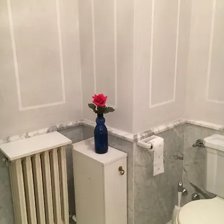 Apartman Esmeralda *